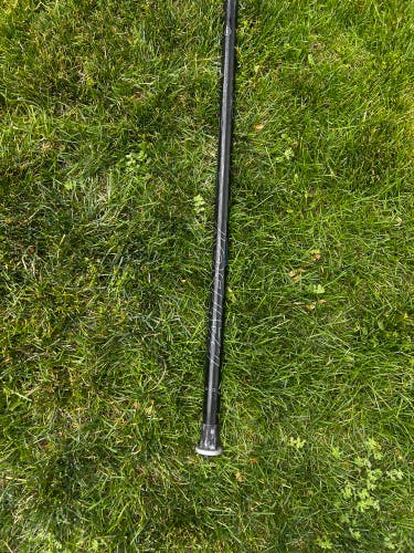 Lacrosse shaft - (BENT) Warrior Fatboy