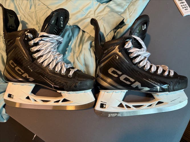 CCM Tacks XF Pro Hockey Skates Size 6.5 Wide (Fit 3)