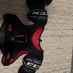 Junior Small / Medium CCM JetSpeed FT350 Shoulder Pads (Used)