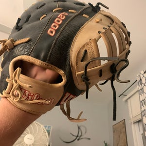 Wilson First Base RH A2000 Baseball Glove 12.25" (Used)