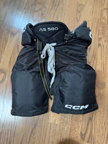 Junior Medium CCM Tacks AS 580 Hockey Pants (Used)