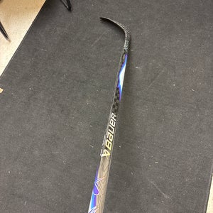 NEW Senior Bauer Vapor FlyLite RH Hockey Stick P28