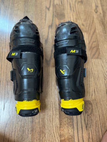 Junior Bauer Supreme M3 12" Shin Pads (Used)