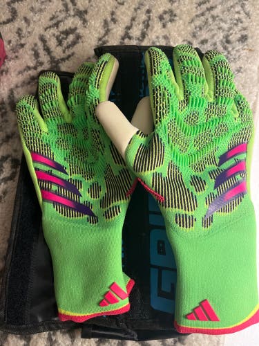 Goalie gloves soccer