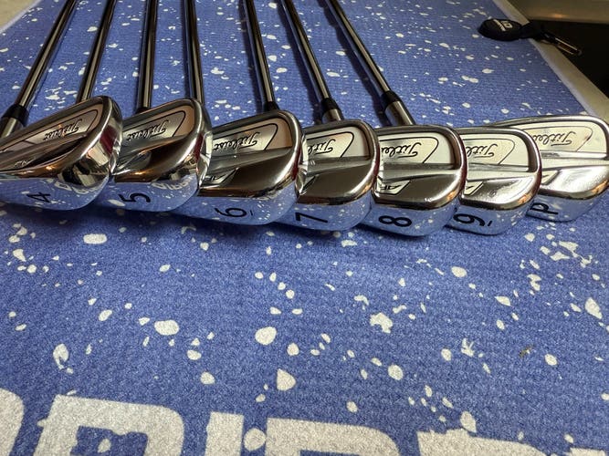 Men's Titleist 718 AP2 Right Handed Iron Set Regular Flex Steel Shaft (Used)