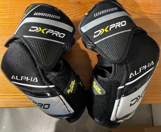 Medium Senior Warrior Alpha DX Pro Elbow Pads