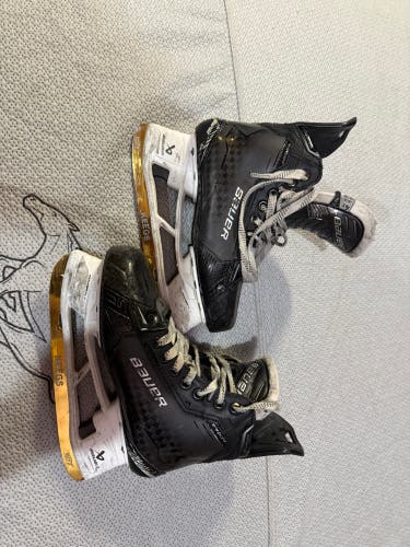 2024 Bauer Supreme Shadow Hockey Skates Size 4.5 (Used)