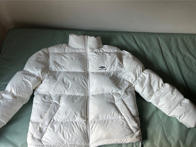 Lightly Used White 3b Balenciaga Adult Unisex Ski Jacket