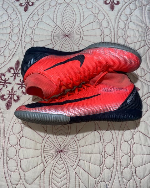 Red Unisex Size M 7.5 (W 8.5) Nike Mercurial Superfly Indoor Cleats (New)