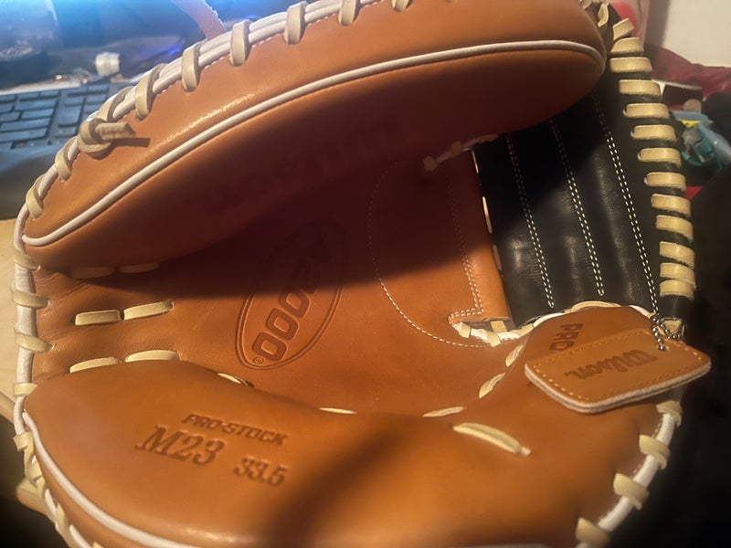 Catchers glove Wilson a2000