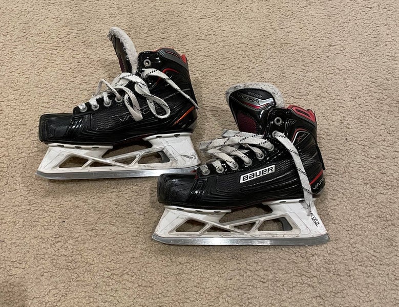 Bauer Vapor X900 Hockey Goalie Skates Size 4.5 (Used)