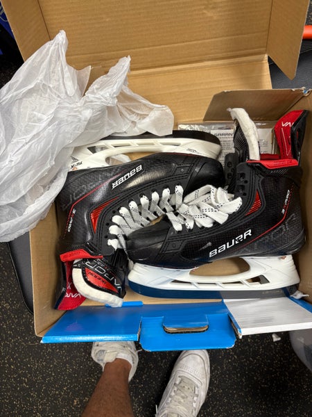 Bauer Vapor 3X Pro Hockey Skates Size 5