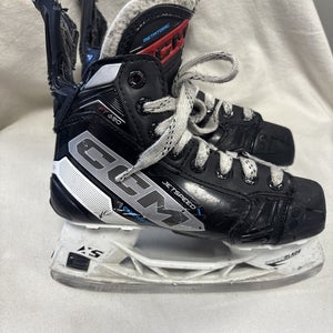 Junior Size 1 CCM JETSPEED FT680 Ice Hockey Skates