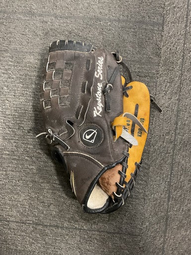 Used Nike KEYSTONE SERIES BB/SB Glove RH Throw Black 11" 11614-S000218220