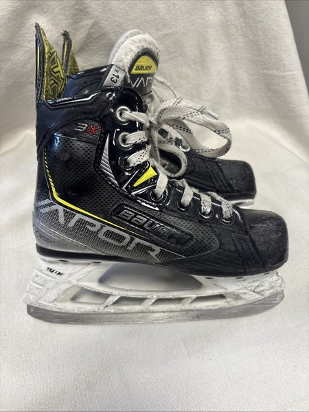 Youth Size 13 Bauer Vapor 3X Ice Hockey Skates