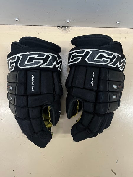 CCM Tacks 4 Roll Pro Gloves 15" (Used)