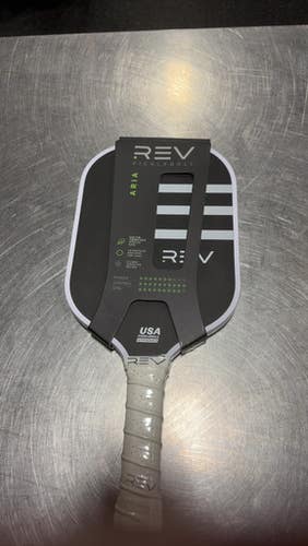 Used REV PICKLEBALL Pickleball Racquet Black 11825-S000033782