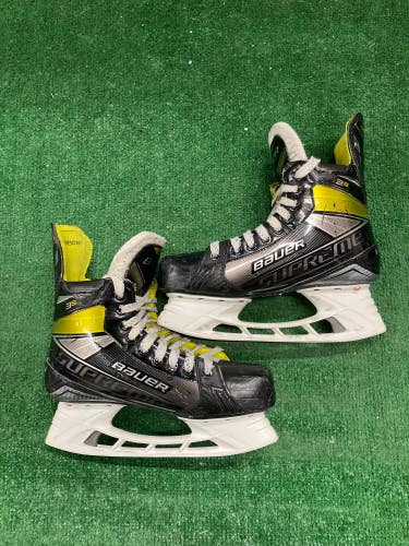 Senior Bauer Supreme 3S Hockey Skates Regular Width 8.5 (Used)