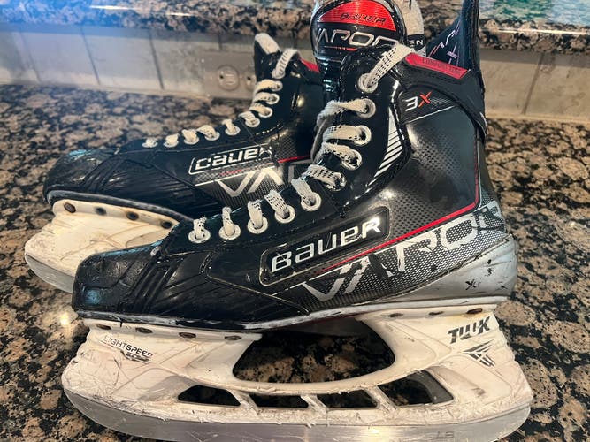 Bauer Vapor 3X Hockey Skates Regular Width 8.5 (Used)