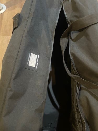 43 Degrees Temperature Controlled Hockey Bag