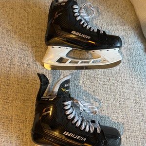 Bauer Supreme M5 Pro Hockey Skates (Mint condition, Size-9.5, Fit 1)