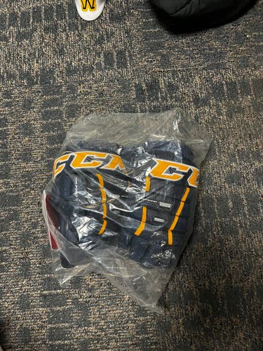 CCM HG 4R Pro Gloves 12" (New)
