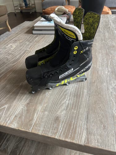 Bauer vapor x3.5 Inline Skates Regular Width Size 7.5 (Used)
