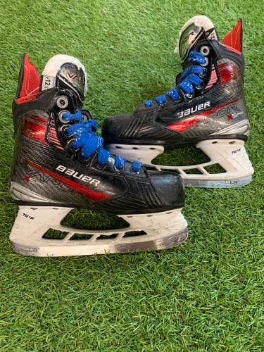 Youth Bauer Vapor X5 Pro Hockey Skates 12.5 (Used)
