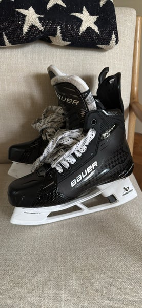 2025 Bauer Supreme Shadow Hockey Skates Regular Width 7.5 (New)