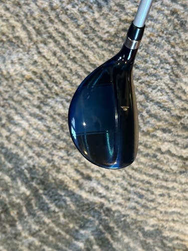 Cobra Baffler XL 28 deg 6H Hybrid 60g  Lite Flex Graphite Right Handed Golf Club