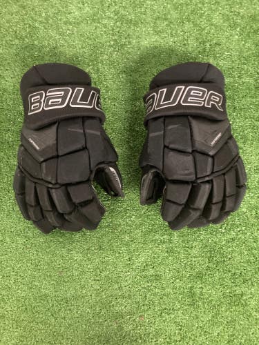 Black Senior Bauer Supreme 3S Gloves 13" (Used)