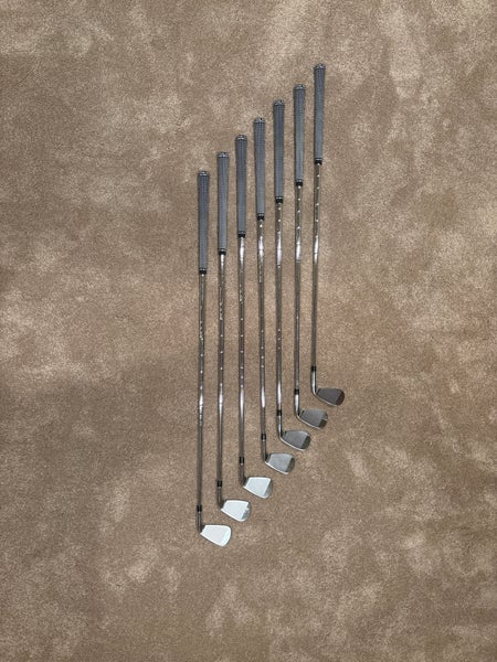 Left Hand Wilson Staff D9 Forged Irons 5-GW Dynamic Gold 105 S300 Stiff Shafts