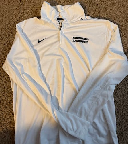 White XL Men's Nike Shirt (Used)