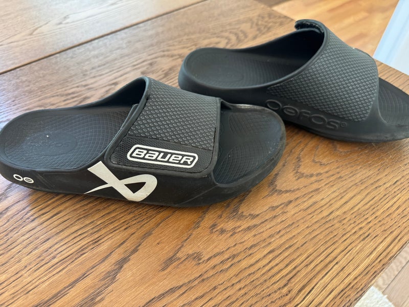 Bauer Oofos recovery slides