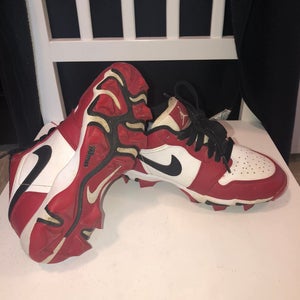 Red Kid's 2Y (Big Kids / Youth) Youth Jordan Low Top Molded Cleats