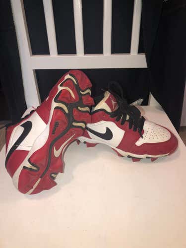 Red Kid's 2Y (Big Kids / Youth) Youth Jordan Low Top Molded Cleats