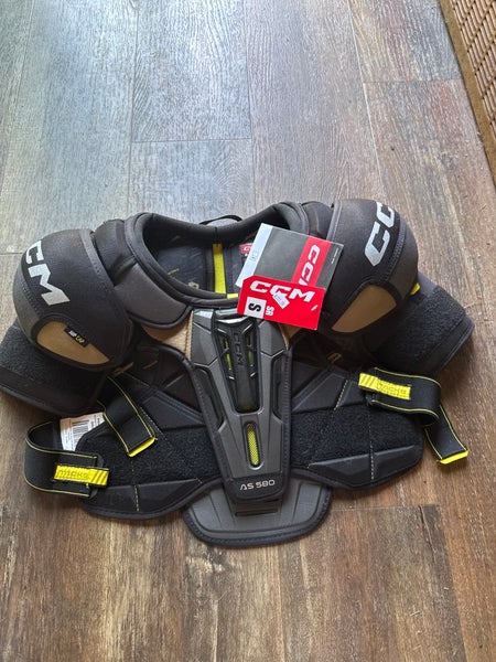 ccm as580 shoulder pads