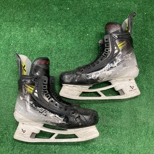 Senior Bauer Vapor Hyperlite 2 Hockey Skates | 7.5 (Fit 2)