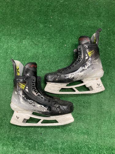 Senior Bauer Vapor Hyperlite 2 Hockey Skates | 7.5 (Fit 2)