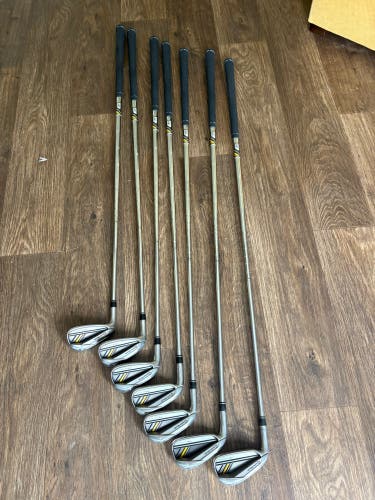 Taylor made Rocket-Bladez left handed irons- Regular flex- cavity back