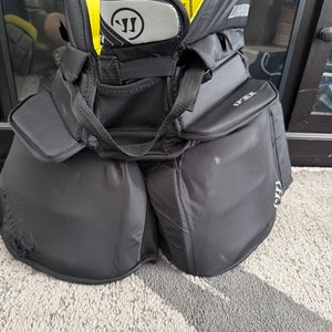 Barely Used Int M/L Warrior RX3 Goalie Pants