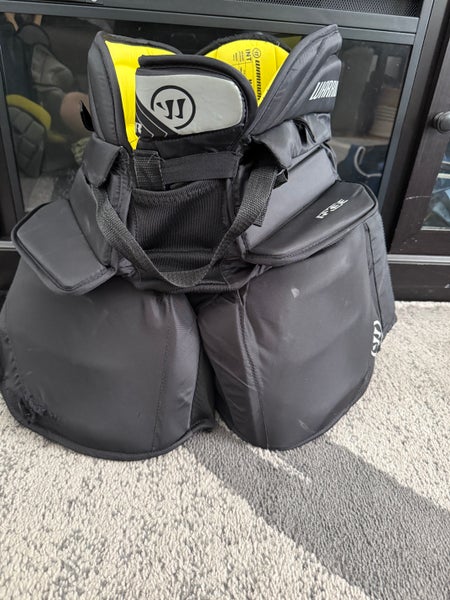 Barely Used Int M/L Warrior RX3 Goalie Pants