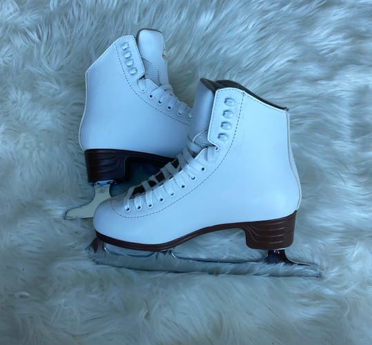 Jackson Ultima Excel Figure Skates B Adult 5 (Used)
