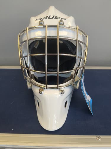 Senior Small Bauer 940 Goalie Mask (New)
