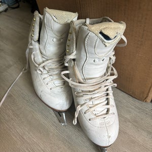 Jackson Ultima Freestyle Figure Skates B Adult 7.5 (Used)