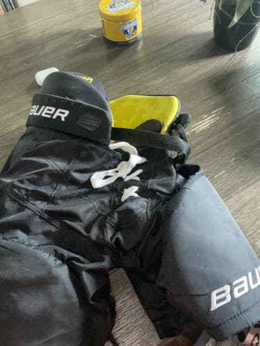 Large Youth Bauer Supreme Ultrasonic Hockey Pants  (Used)