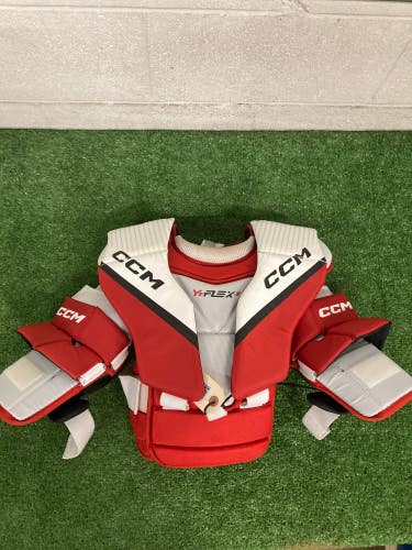 CCM Y Flex 3 Goalie Chest Protector | Youth Small/Medium