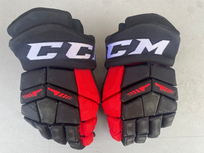 CCM HGTKPP Tacks Pro Stock 15" Hockey Gloves Blackhawks 54041