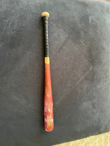 2018 Louisville Slugger Legacy Series Wood Bat (-10) 18 oz 28" (Used)