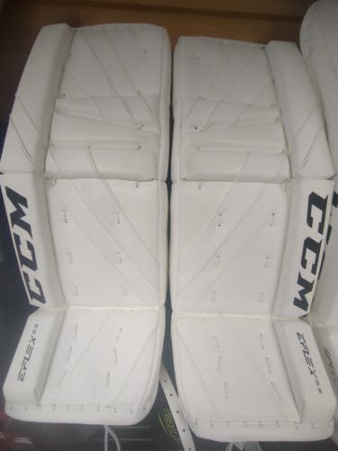 28+1 CCM Extreme Flex E5.5 Goalie Leg Pads (New)